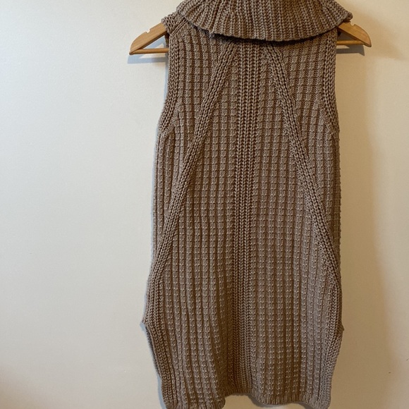 Banana Republic Sweater Vest Tunic - Picture 8 of 8